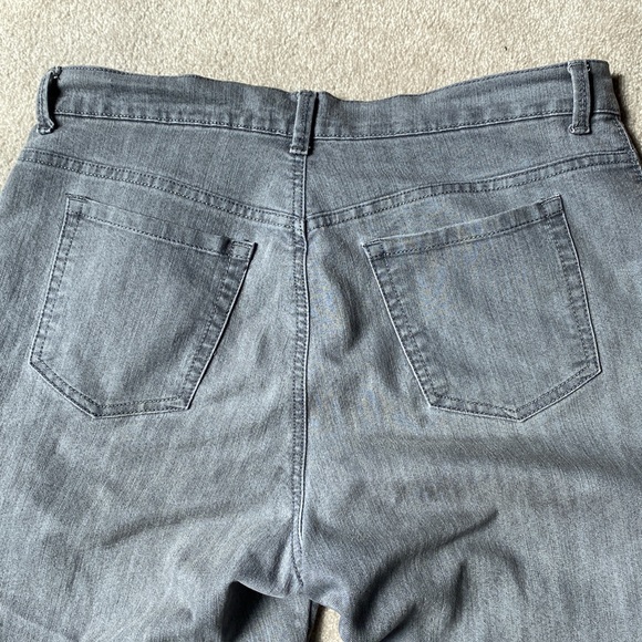 GLORIA VANDERBILT Amanda Jeans - Picture 7 of 10